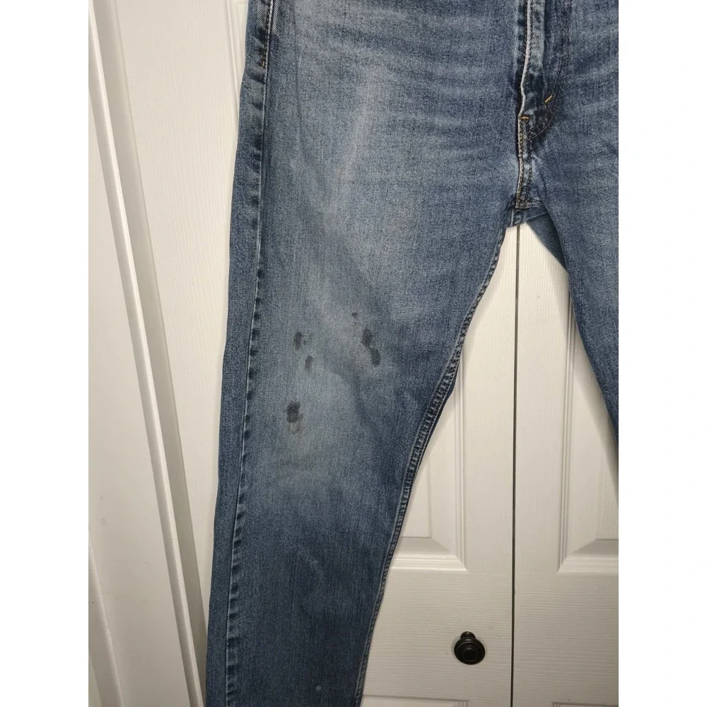 Levis 505 Jeans Mens 34x30 Blue Denim Straight Leg Light Wash Distressed Zip Fly